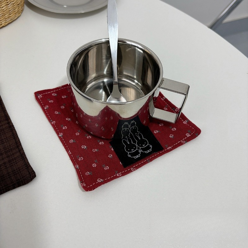 Urocze podkładki z serii Miffy – Good Coffee Tea recenzja i cena