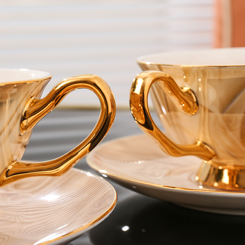 Wykwintny Zestaw Filiżanek i S – Coffee Tea Set recenzja i cena